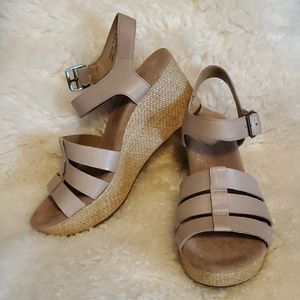 Clark's Wedges